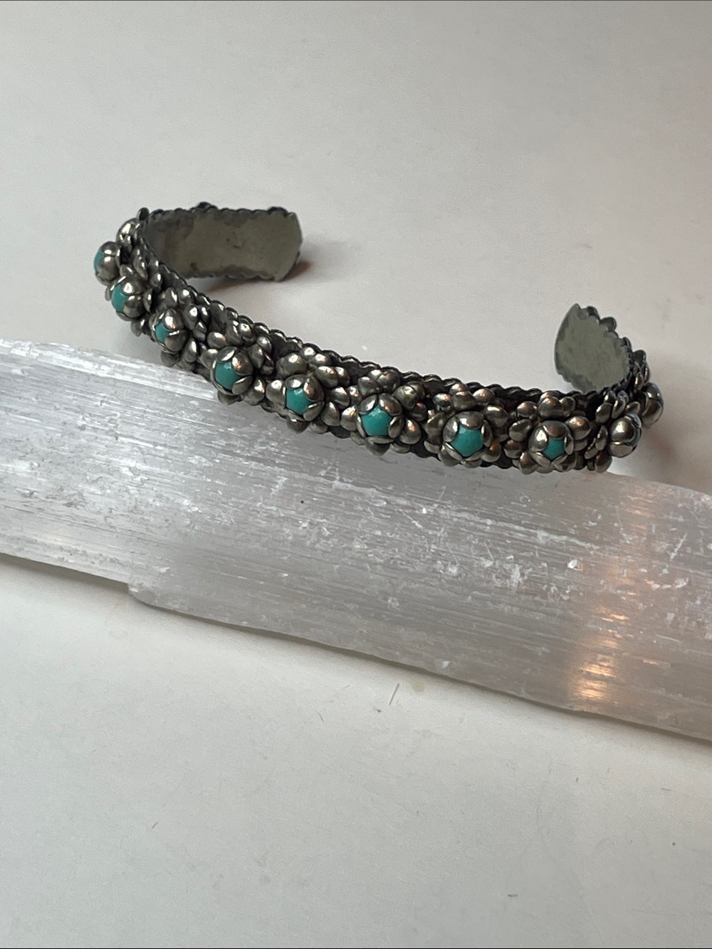 Antique Mexican Silver Turquoise Rosette Floral Design Cuff Bracelet